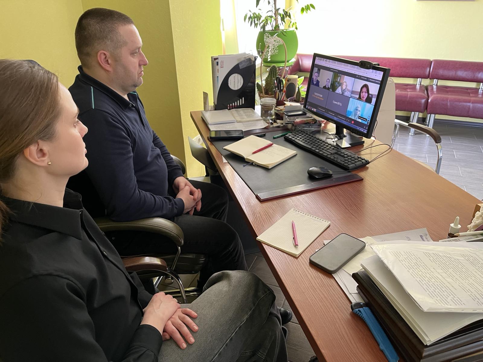 ЦНАПівці навчаються у колег із ДМС