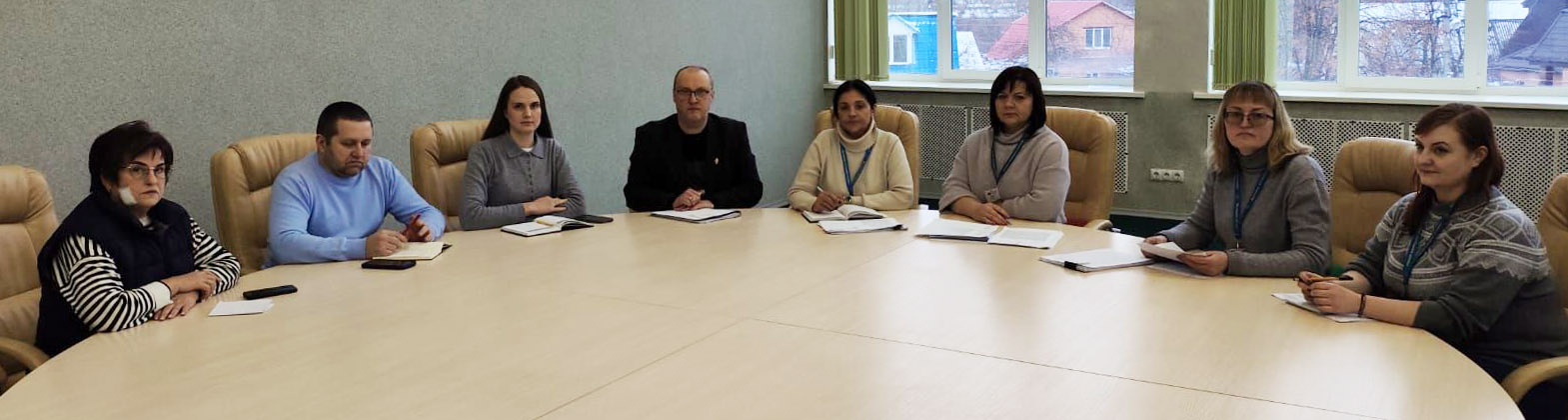 Працівники управління на нараді з начальником Сумського відділу №2 УДМС у Сумській області Вітою Фоменко